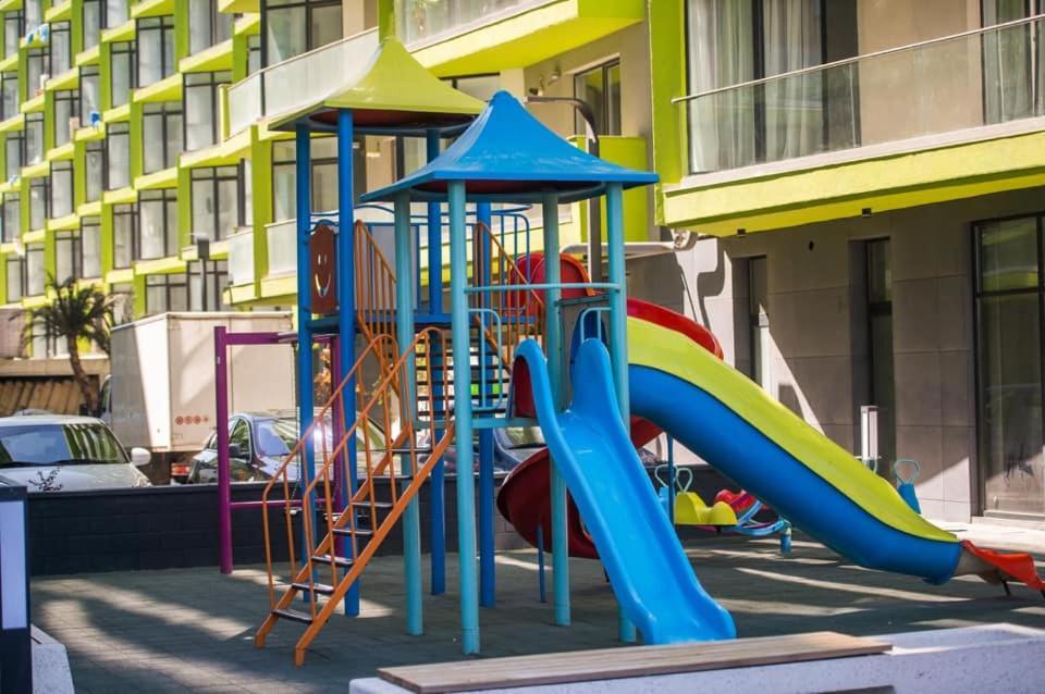 Alesea Ap-Alezzi Beach Resort Нэводари Экстерьер фото